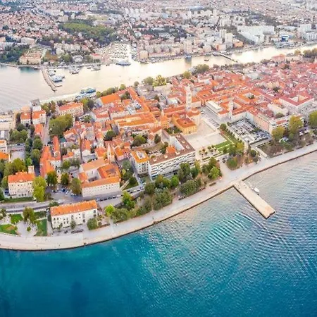 The Old Town, Great Location